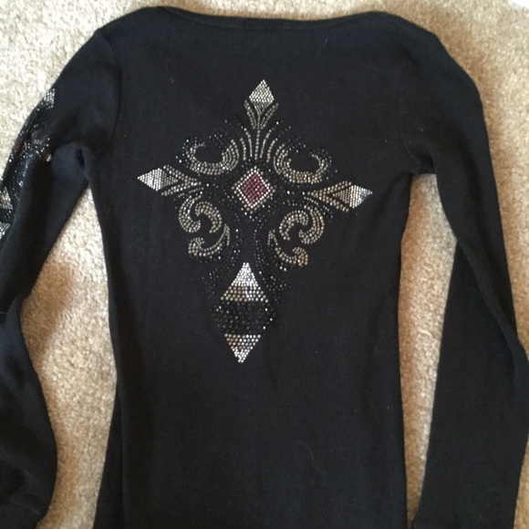 🔥 Price DROP long sleeve shirt with studs - Picture 1 of 3